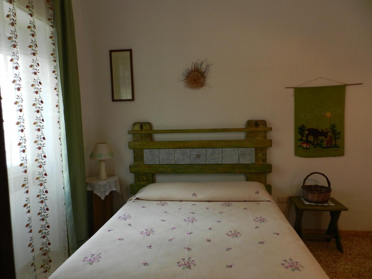 Casa Corte Con Terrazza タヴィアーノ エクステリア 写真